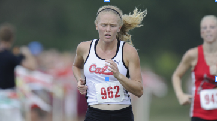 Julie Friend looks to qualify for the NCAA championships for the second straight season