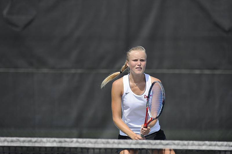 Led by dynamic duo, Vulcan tennis dominant again