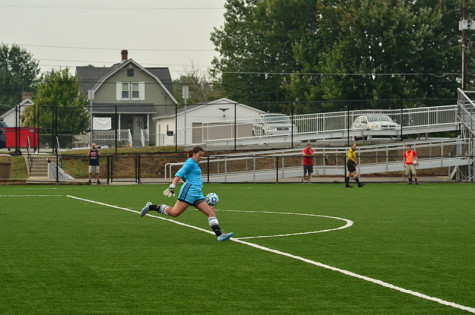 Goaltender Meghan Jayes has emerged
as one of the top goalies in the PSAC.
