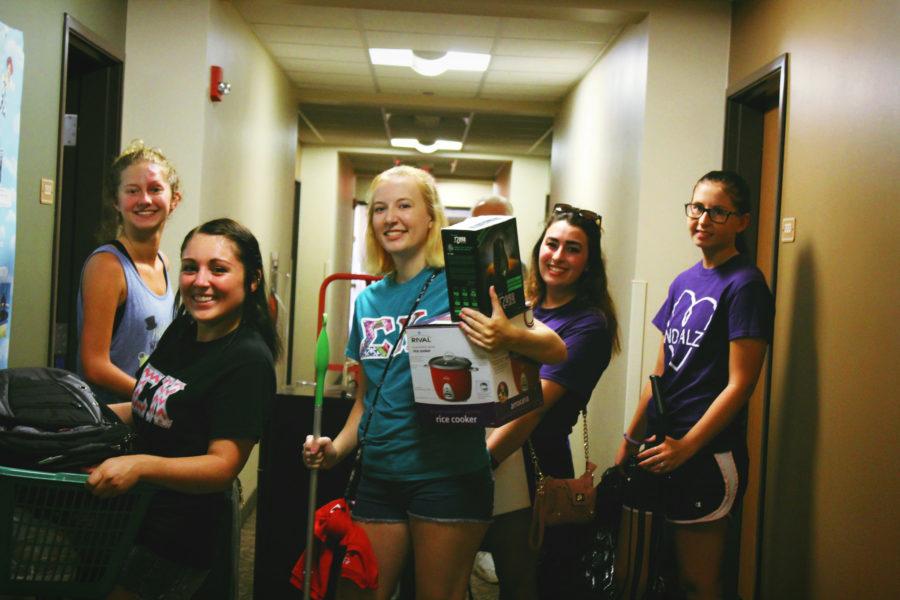 Cal U Freshmen Welcomed at Fall 2016 Move-In Day