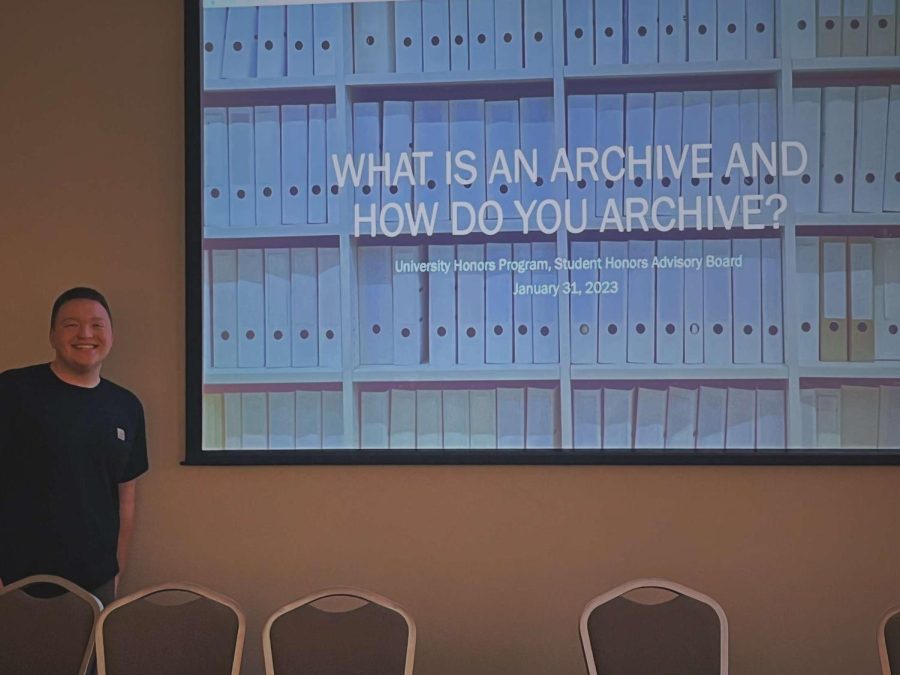 Darrek Harshberger presenting his What is an archive and how do you archive event