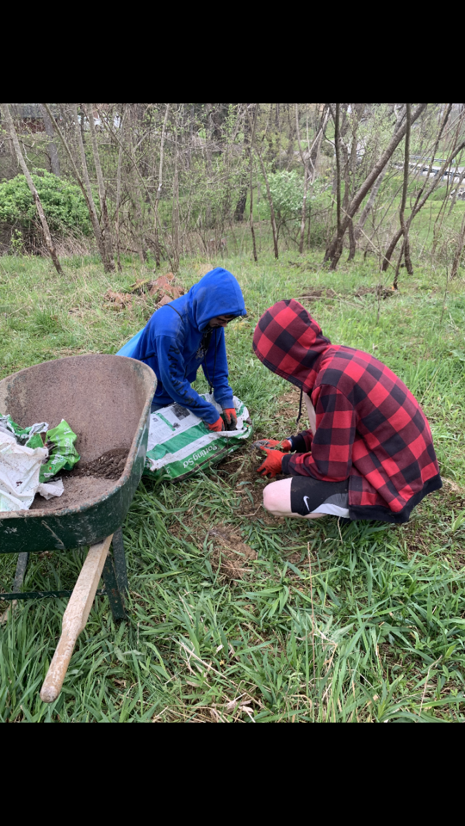 The Sustainability Club volunteering at the 2023 Big Event at the SAI Farmhouse Site.