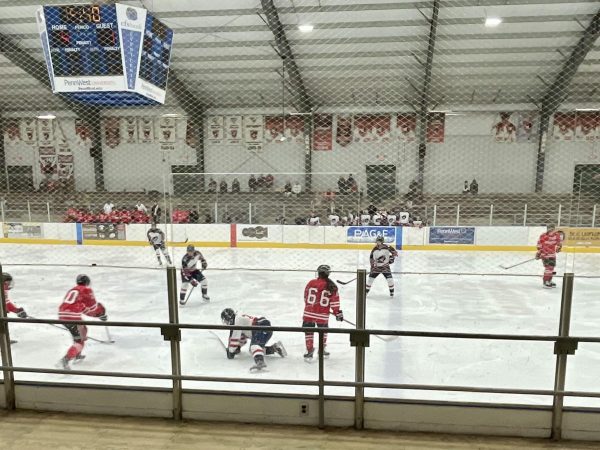 Vulcans Hockey Celebrates Homecoming with Double-Header